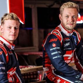 นักขับสํารอง