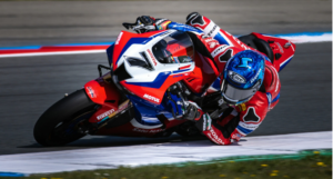 นักบิดหนุ่ม