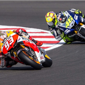 นักบิดหนุ่ม